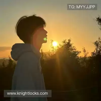 钟印利